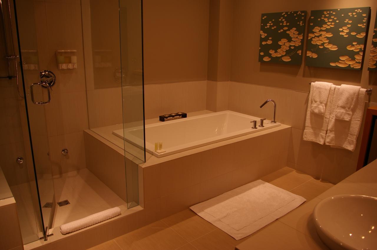 Shades Of Jade Inn & Spa Roberts Creek 외부 사진